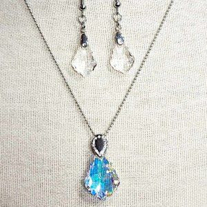 Crystal Baroque Crystal AB Pendant Necklace/Crystal Clear Baroque Earrin…
